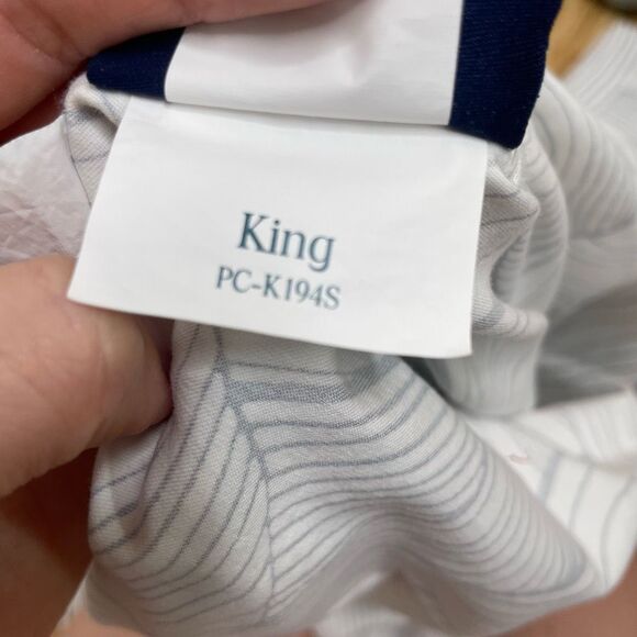 Brooklinen Luxe Sateen King Bed Sheet Set Oyster Blue Fitted Flat 4 Pillowcase - Picture 7 of 12